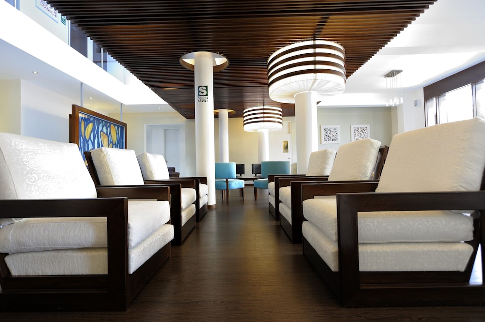 Mint Hotel 40/46