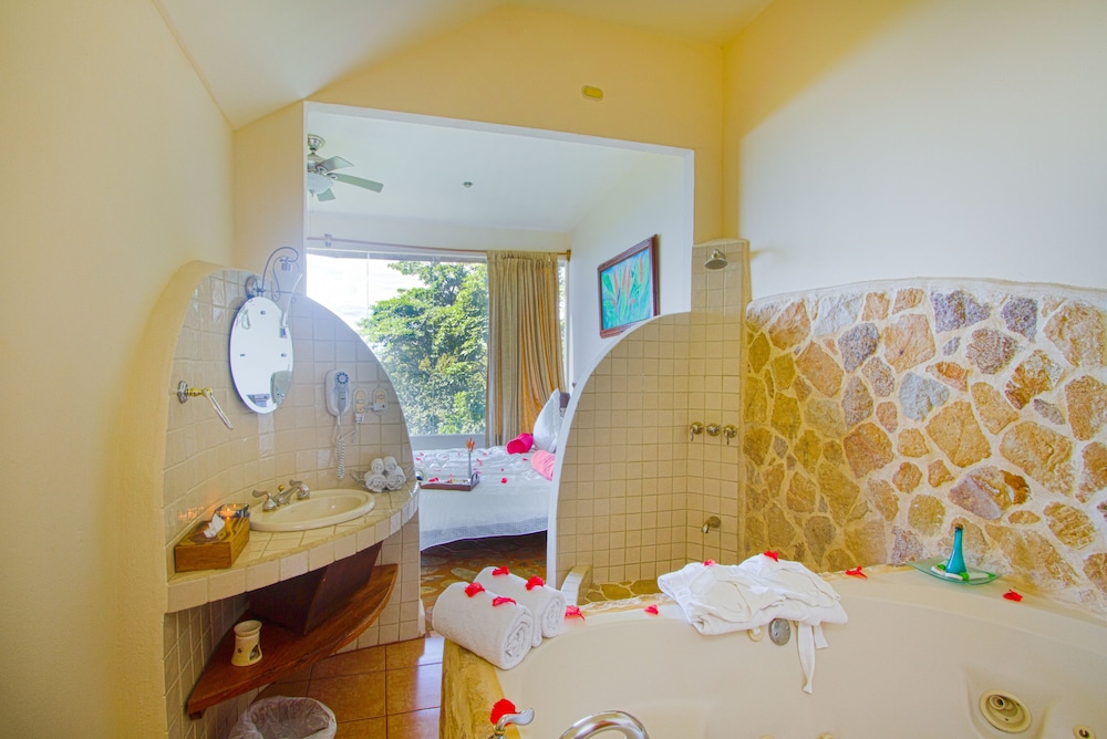 Issimo Suites Boutique Hotel Spa Adults Only 16/71