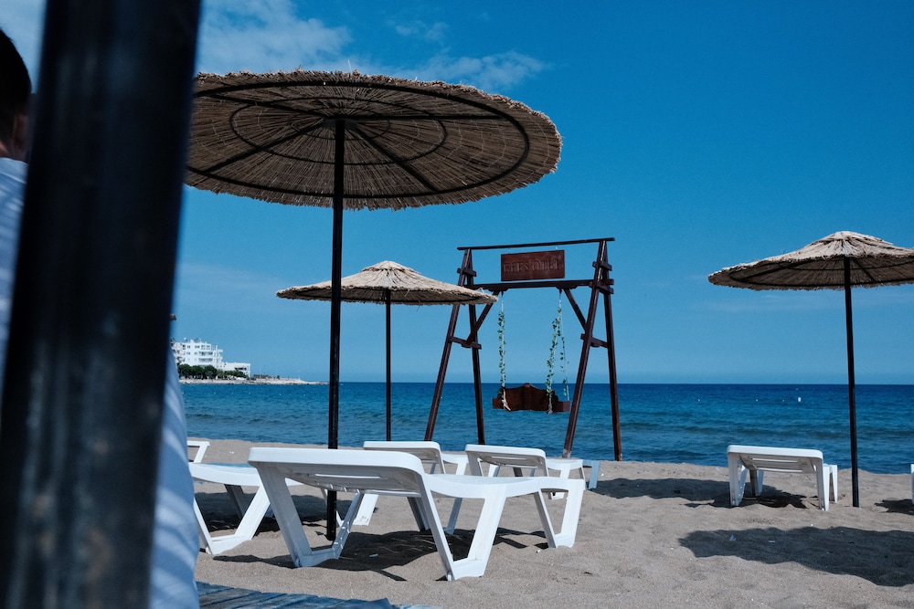 Club Efes Otel 46/49