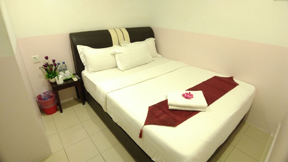 Apple 1 Hotel Queensbay 23/64