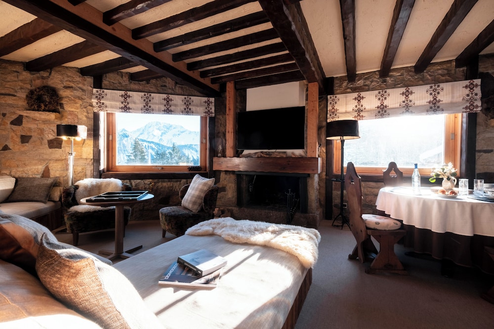 ALPES HOTEL PRALONG 63/69