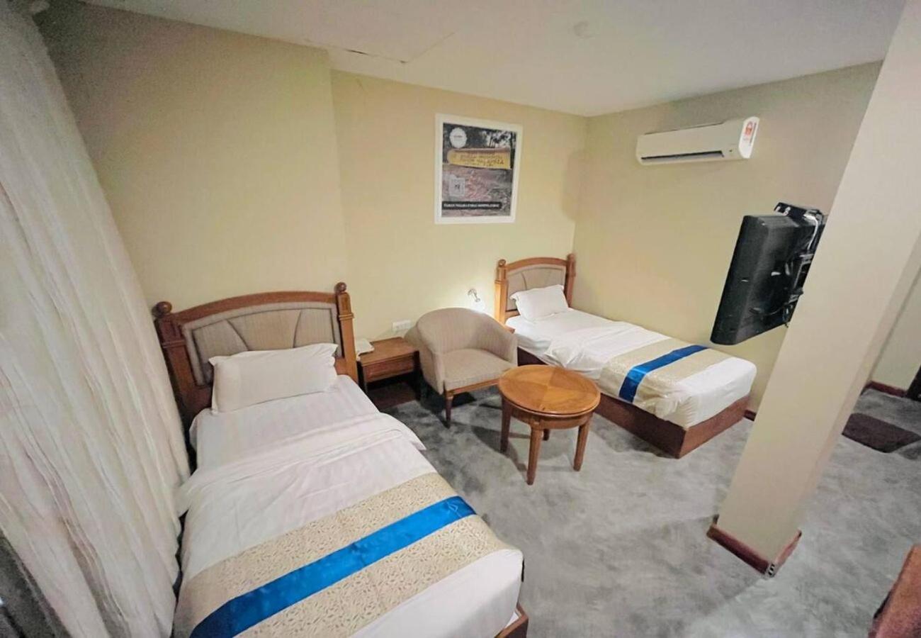 Oyo 517 Aladdin Hotel 29/99
