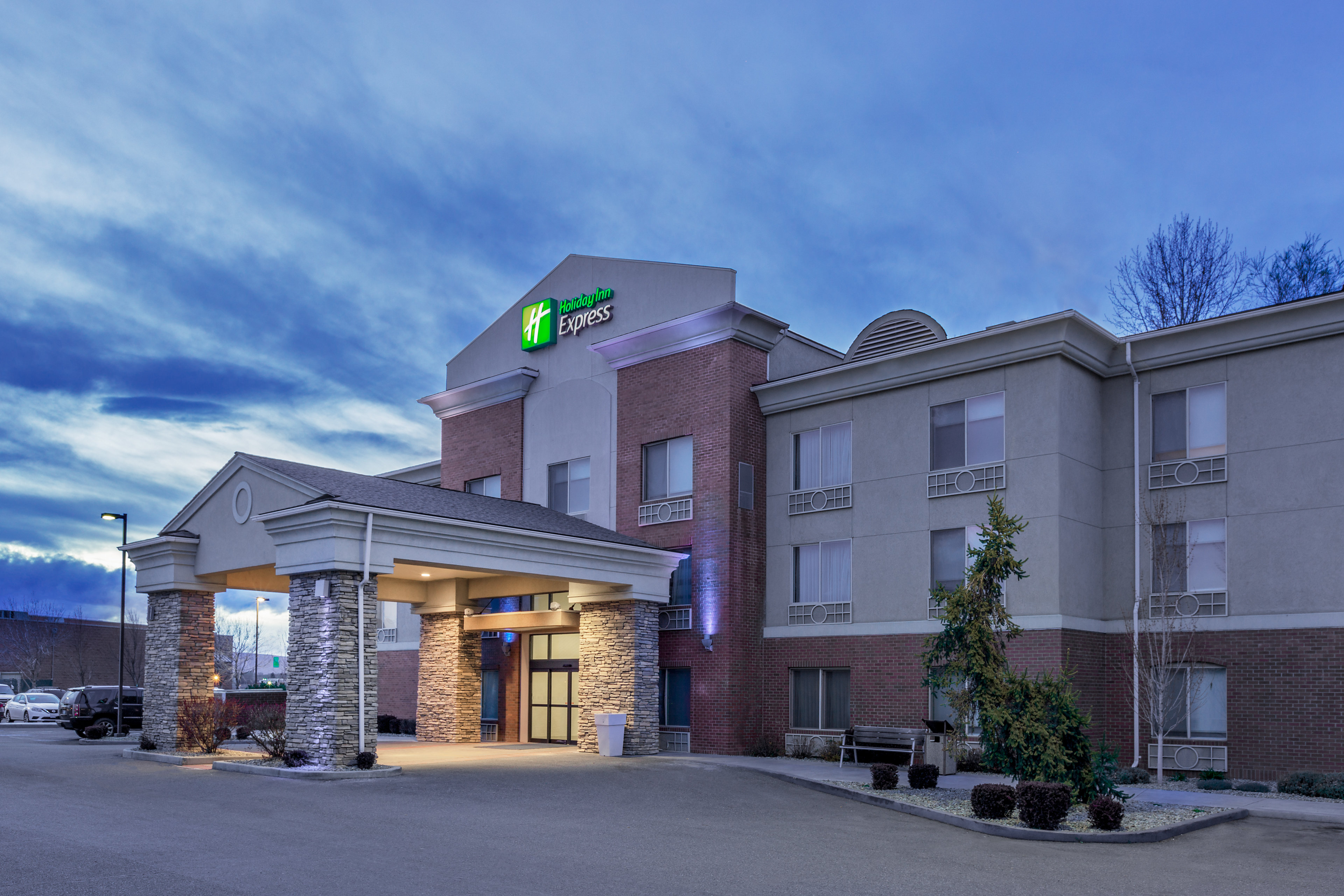 Holiday Inn Express Ellensburg 51/62