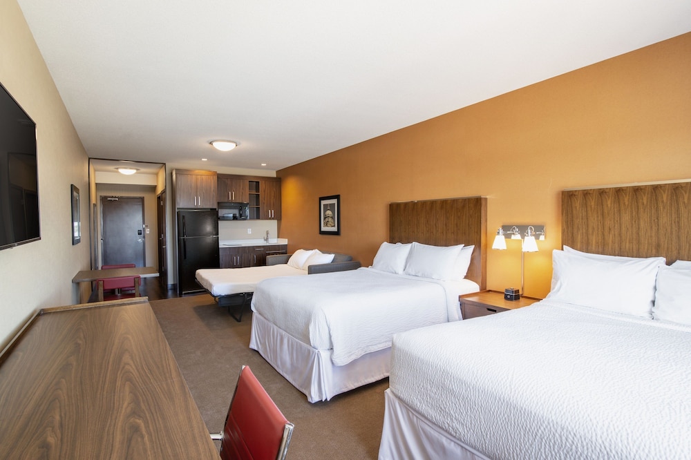 FOUR POINTS BY SHERATON GRANDE PRAIRIE 10/36