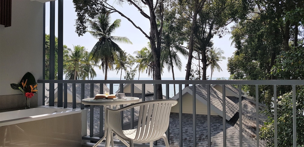 Villa Cha Cha Krabi Beachfront Resort 4/69