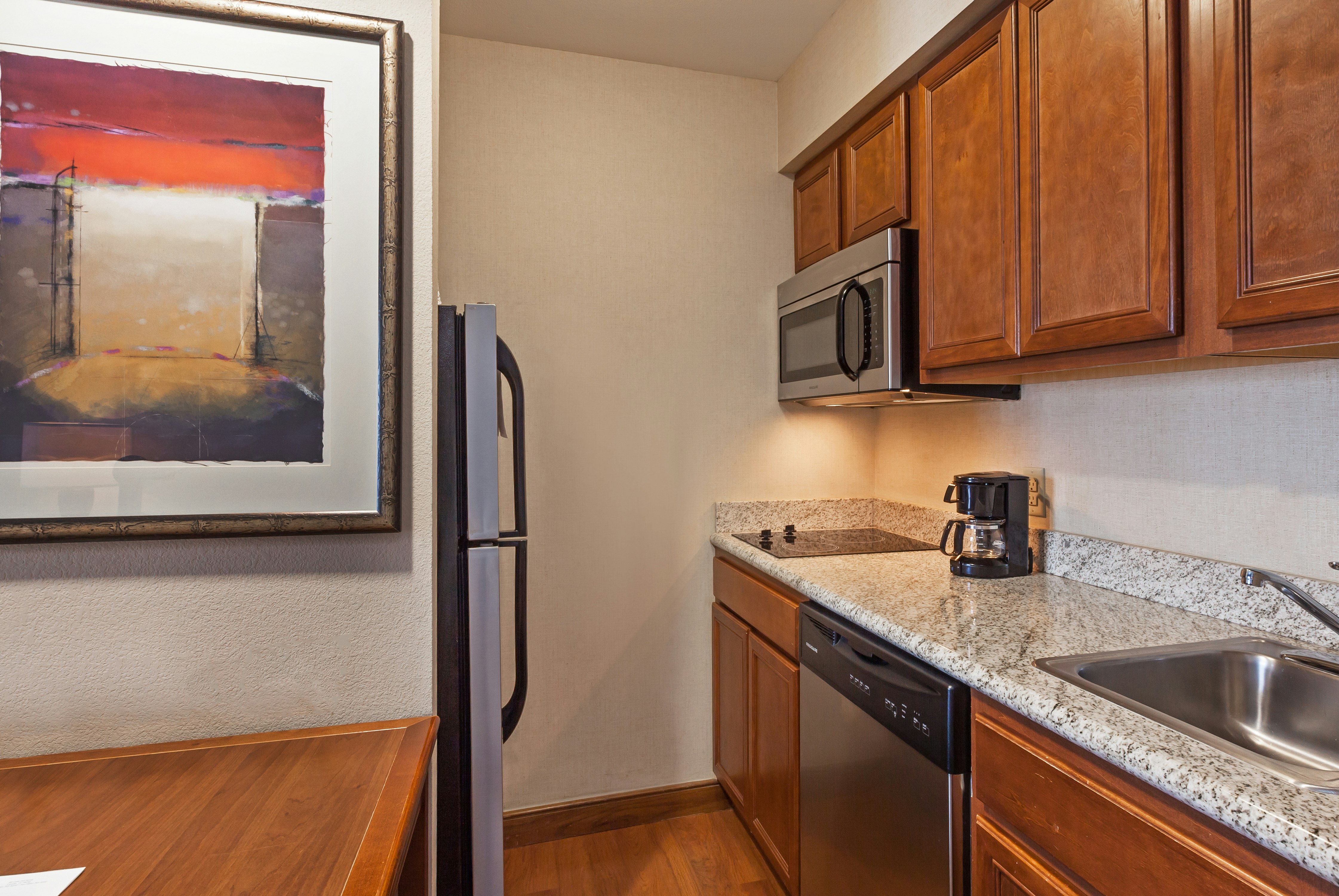 1 BEDROOM, SUITE, KING BED