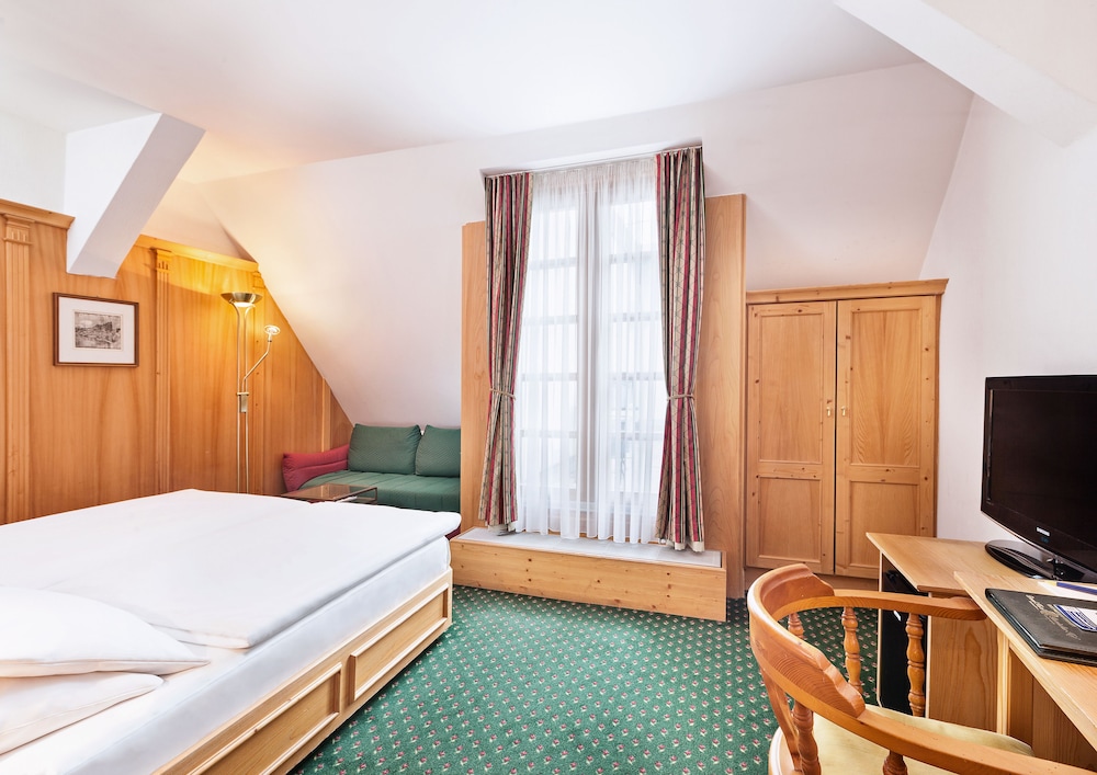 Best Western Premier Grand Hotel Russischer Hof 18/67