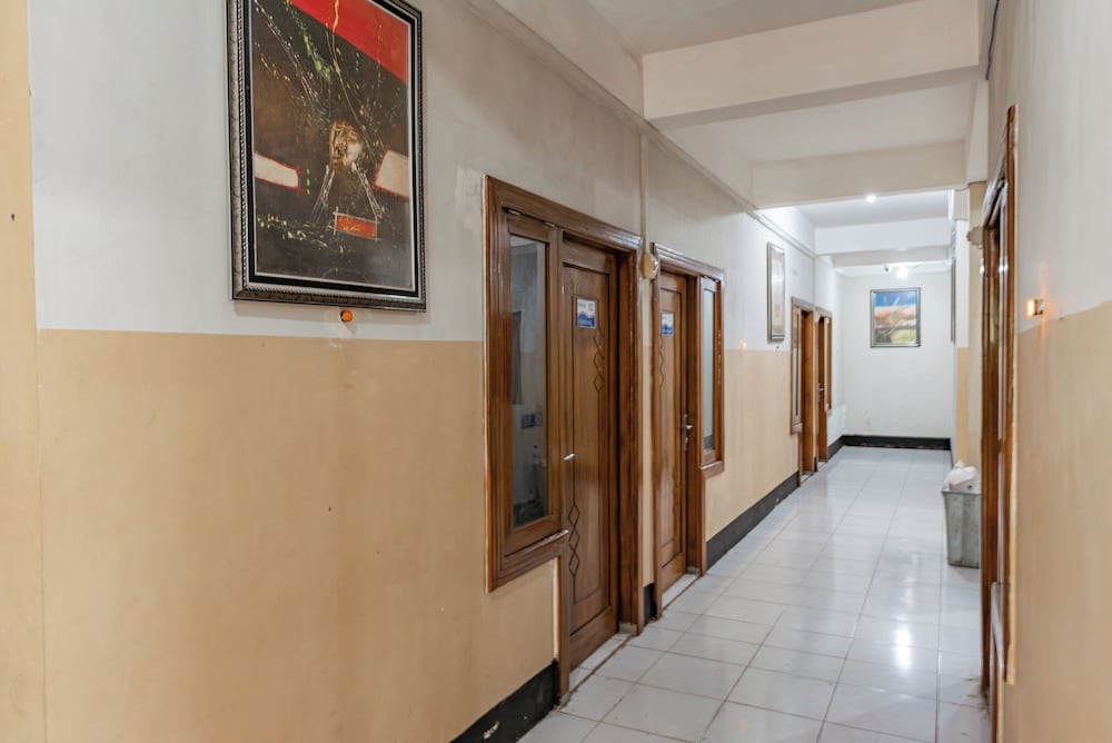 Hotel O Ilir Barar I Near Rumah Sakit Islam Siti Khadijah Formerly Maleo Hotel 8/28