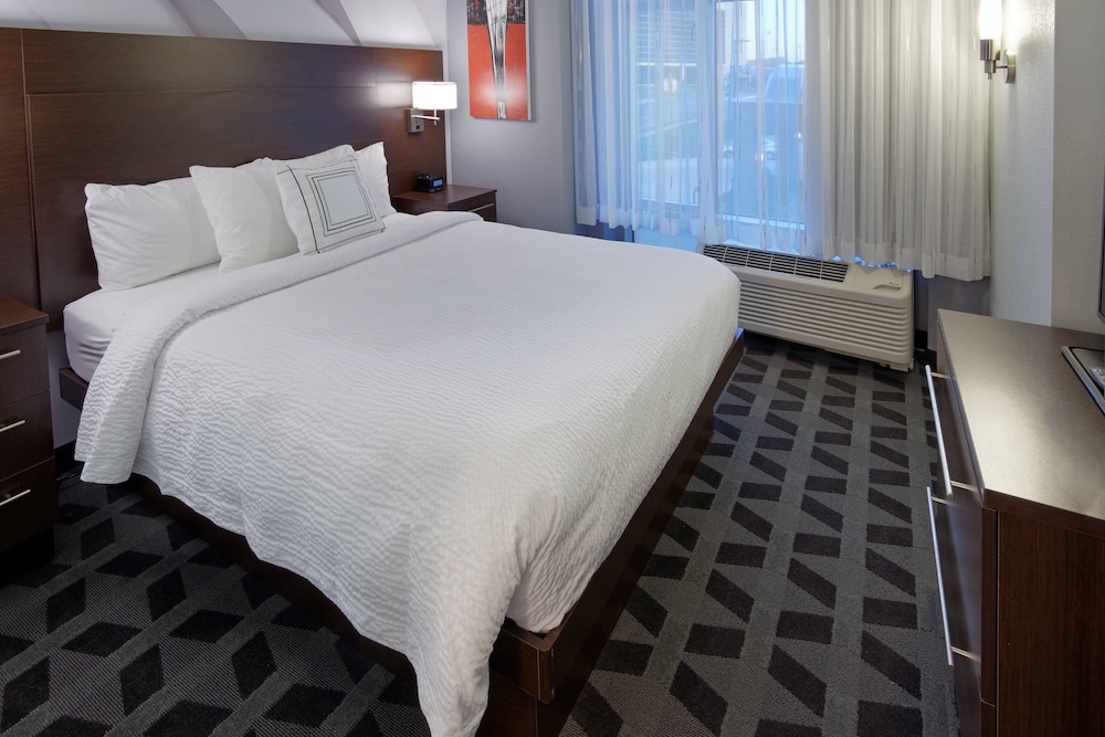 TownePlace Suites Springfield 16/52