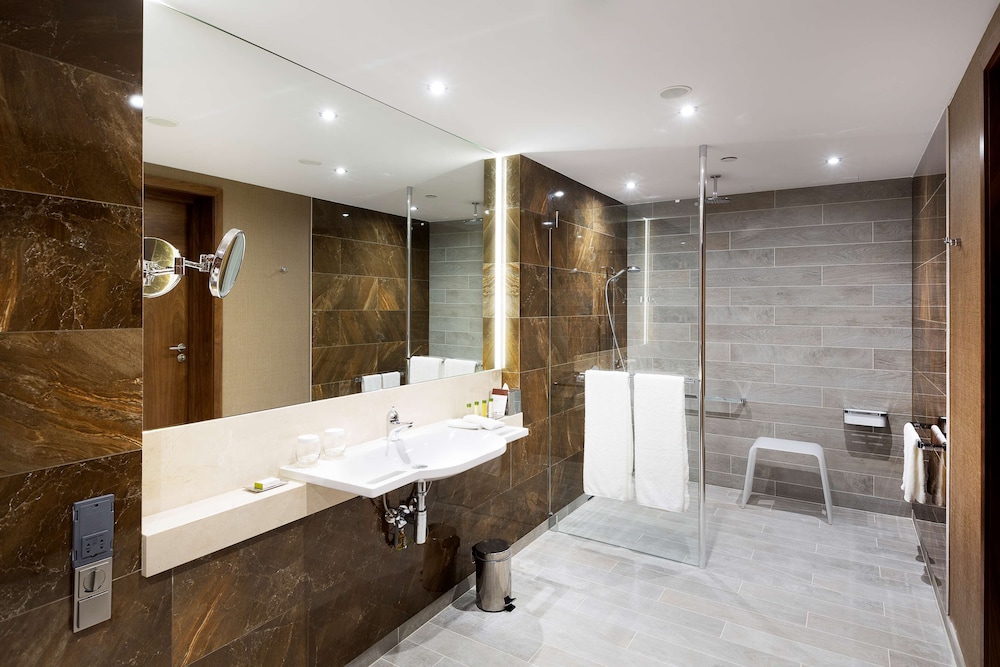 DoubleTree By Hilton Hotel and Conference Centre Warsaw 24/67