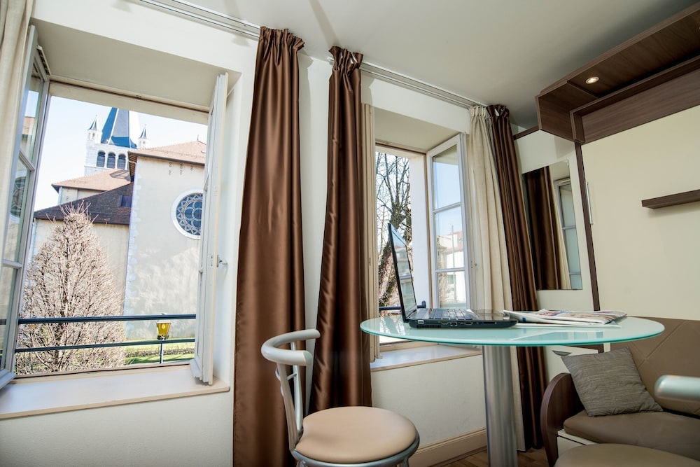 Privilodges Le Royal Annecy 18/65