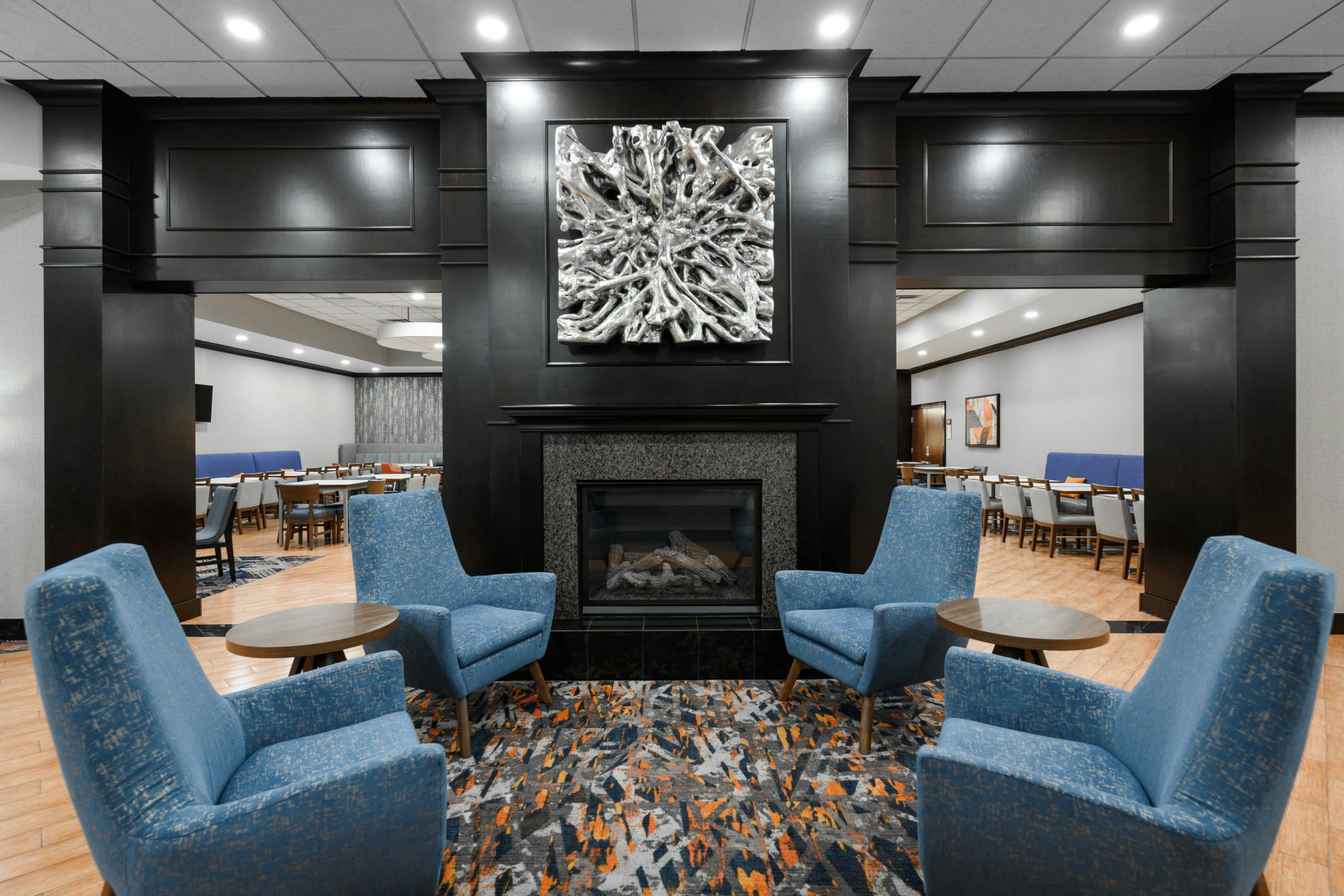 Hampton Inn Evansville Airport 29/70