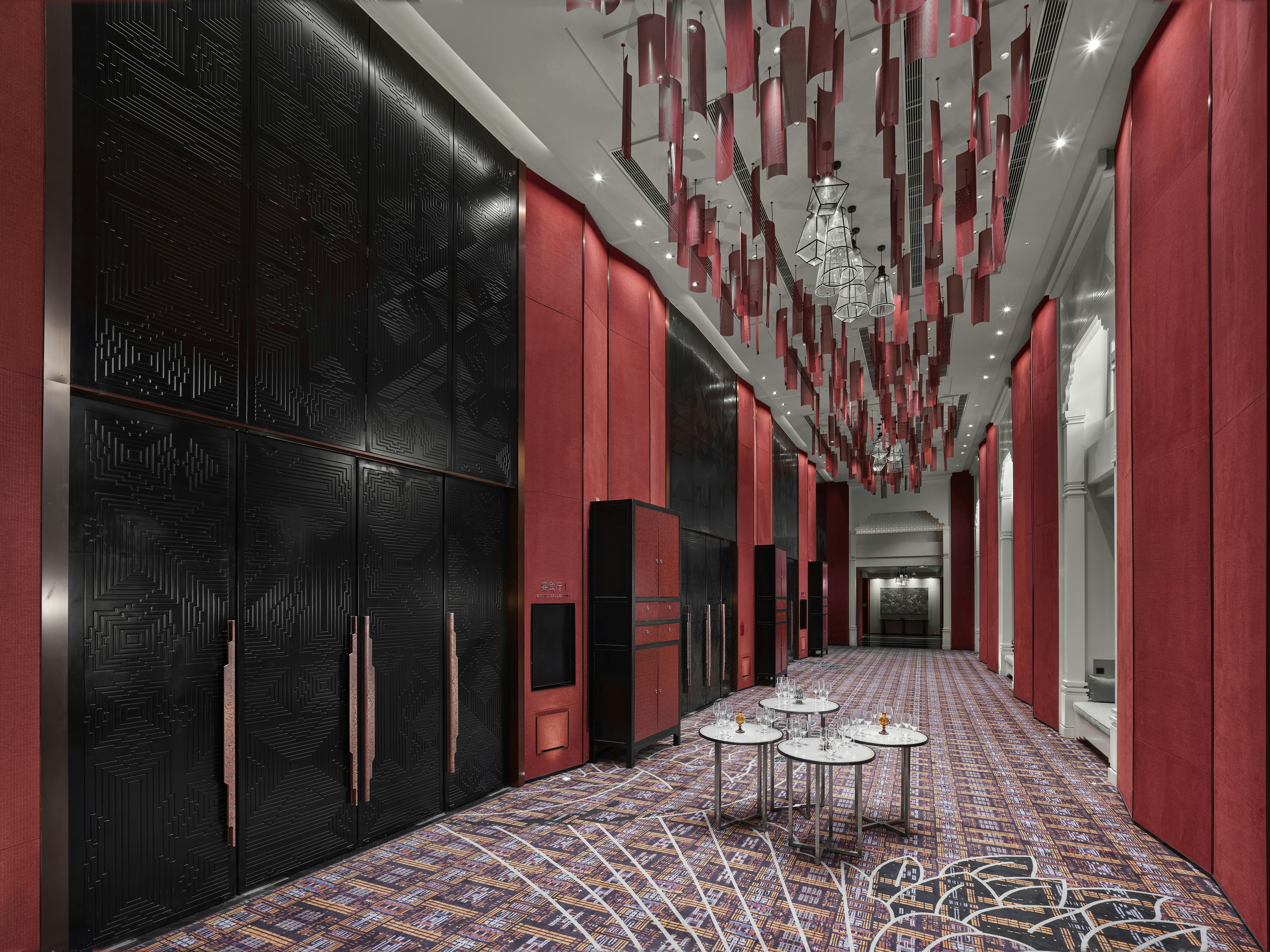 Hilton Shigatse 8/54