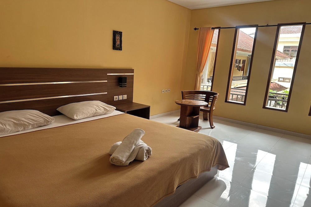 Gora Beach Inn 14/53