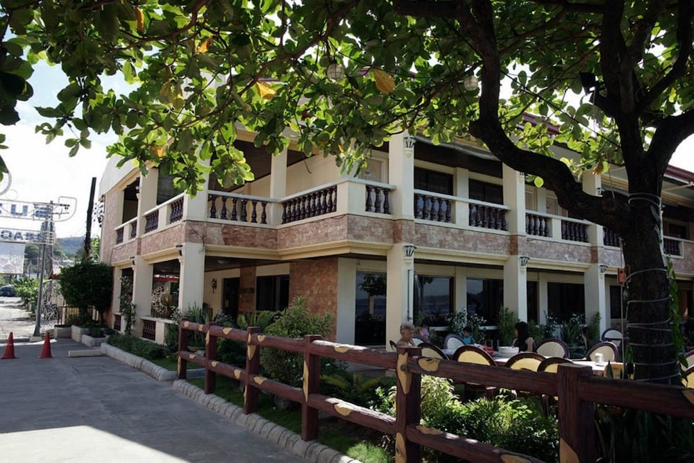 Suzuki Beach Hotel 5/23