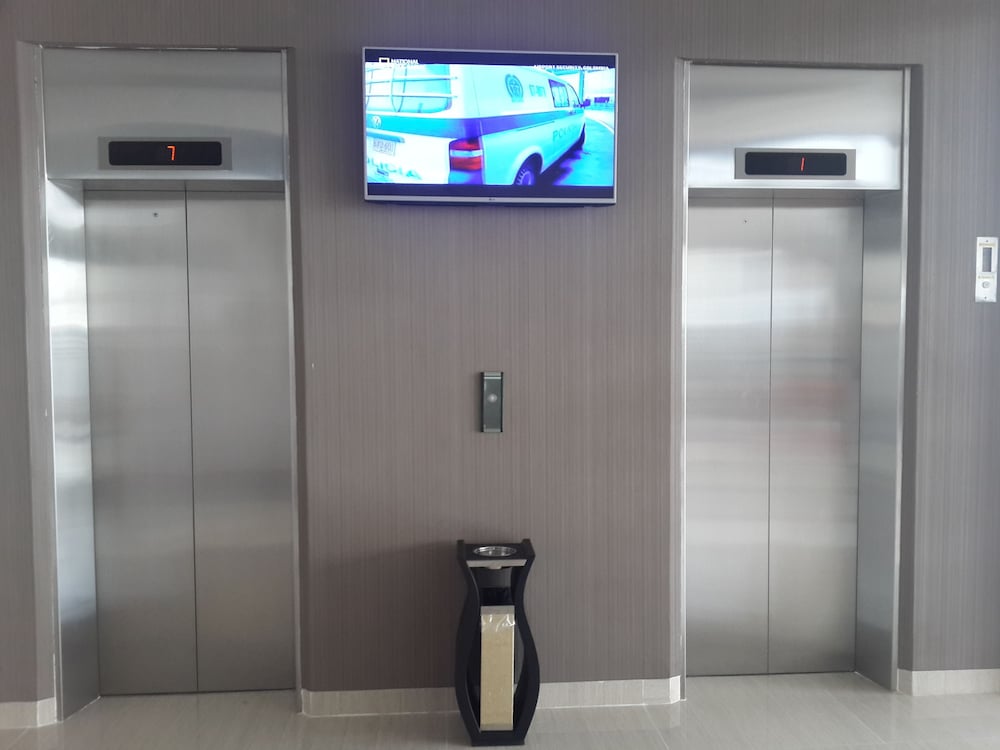 Hotel 88 ITC Fatmawati 24/42