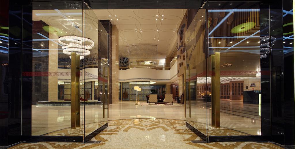 Yihe Grand Hotel 9/38
