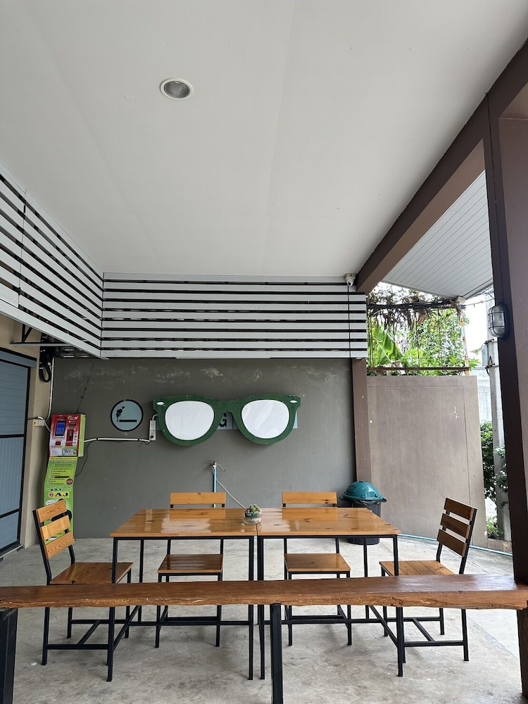 Warm Well Hostel Kanchanaburi 42/68
