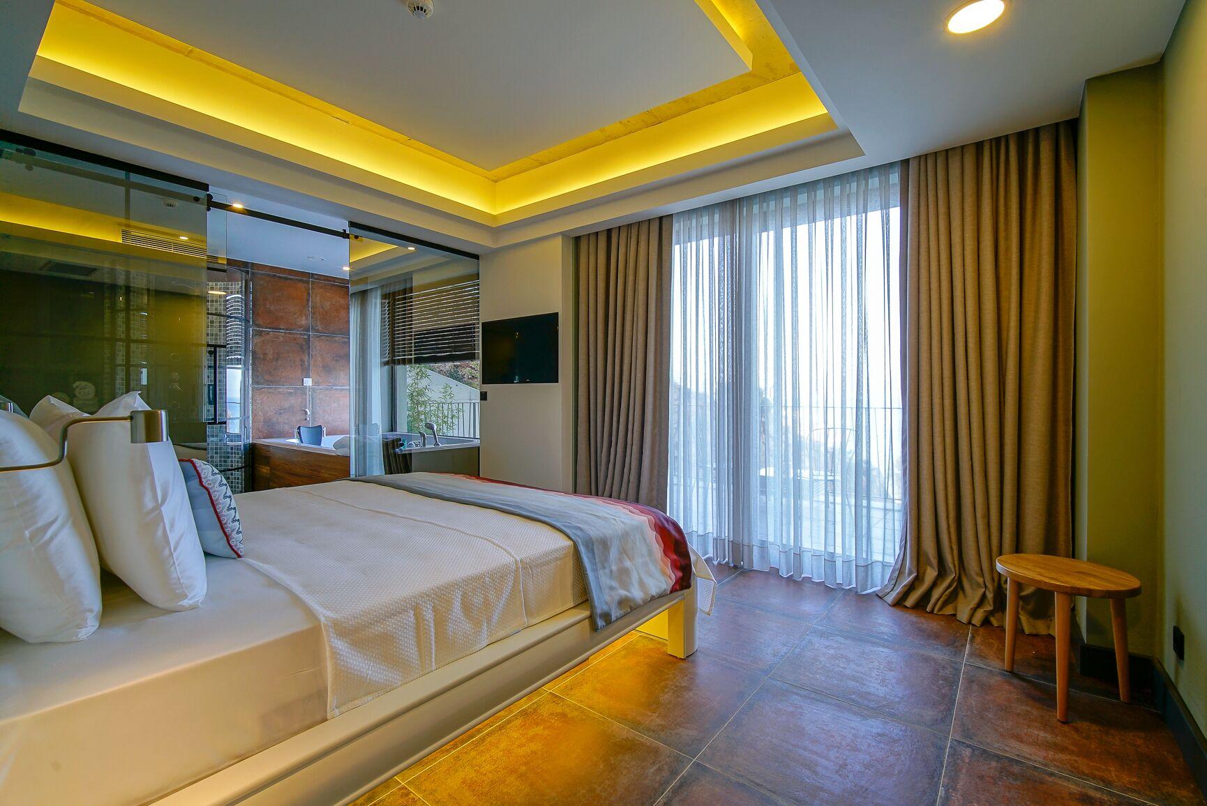 Design, Double Bed, Sea View, Jetted Tub