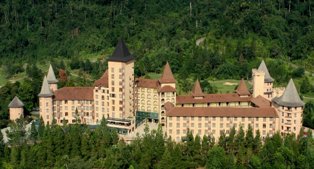 The Chateau Spa & Wellness Resort 57/60