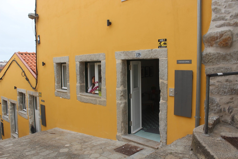 Arco Apartments 5/50