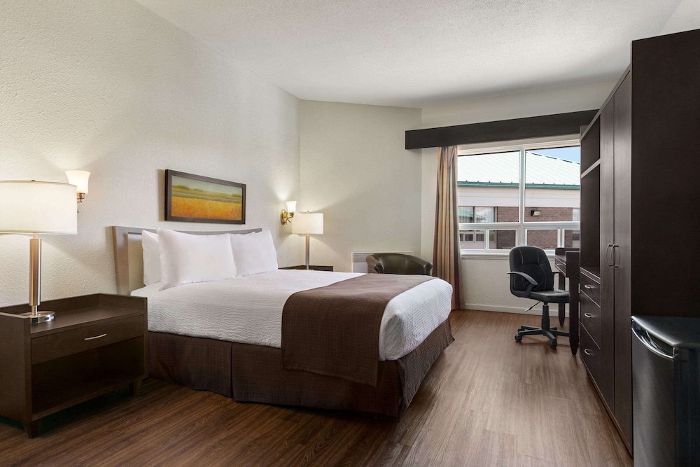 Days Inn By Wyndham Montmagny 14/34