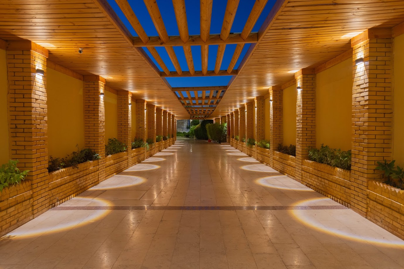Cataract Resort 24/49