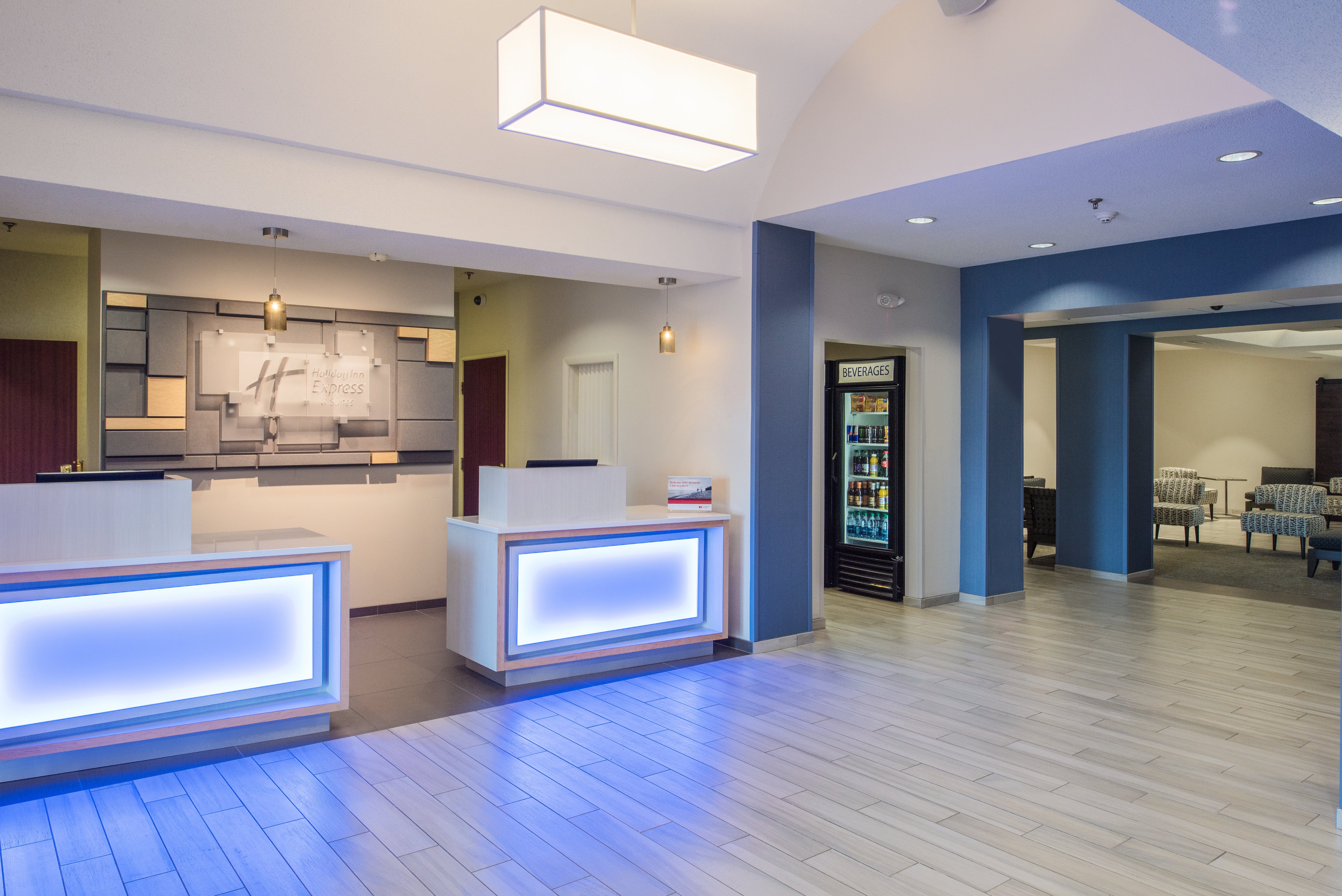 Holiday Inn Express Hotel Suites Burlington 2/39