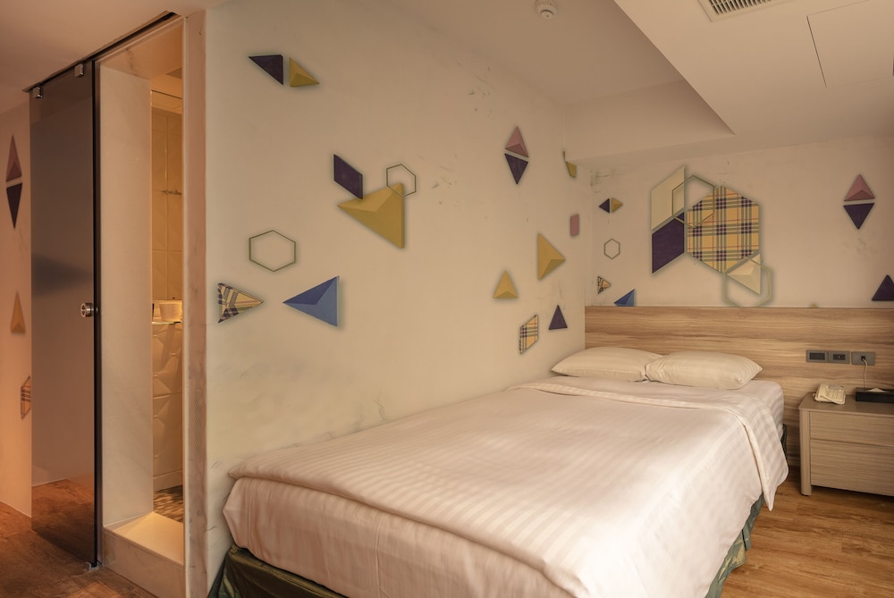 Rf Hotel 36/74
