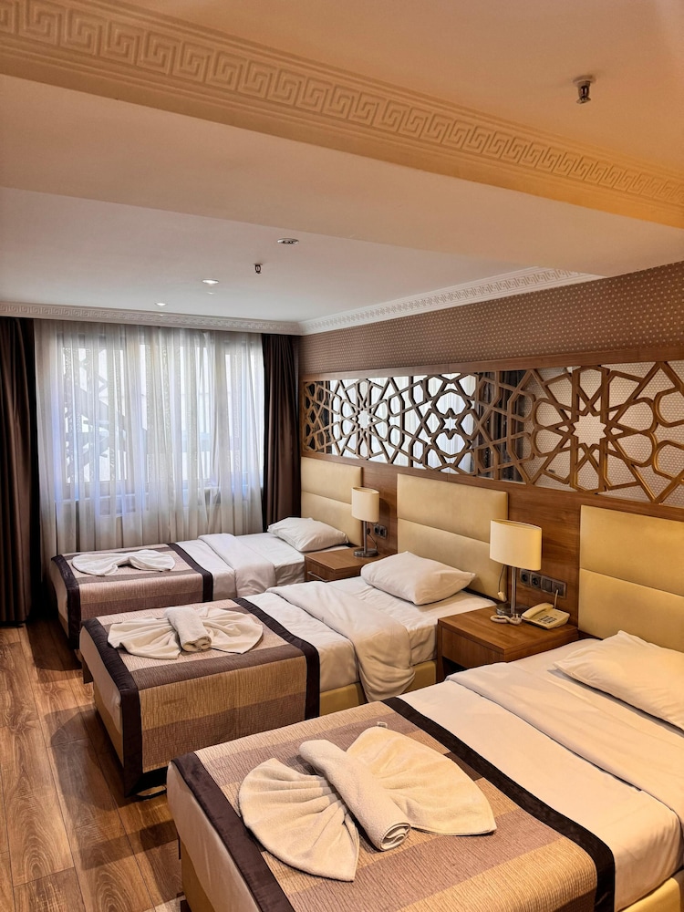 Prens Hotel 15/32
