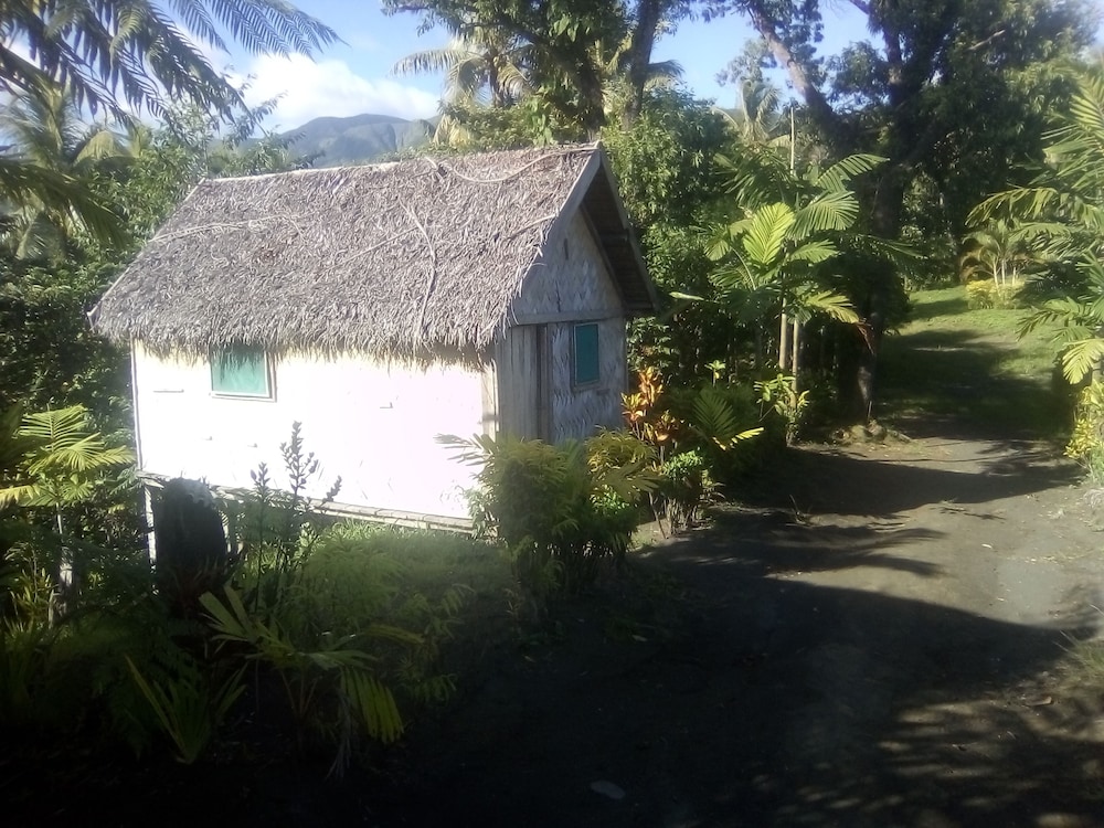 Tanna Lava View Bungalows 3/50