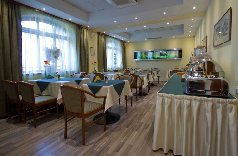 HOTEL BRASOV 40/49