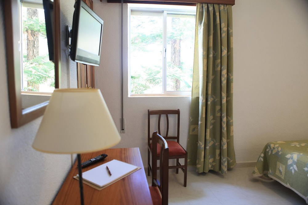 Hotel El Coloso 25/36