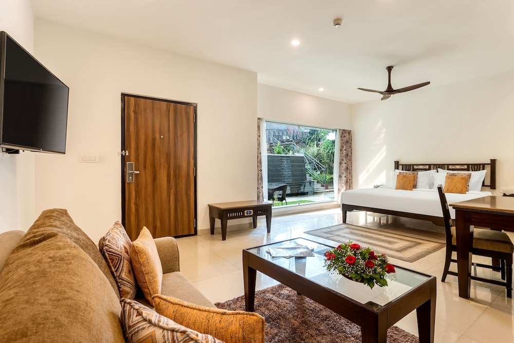BOGMALLO BEACH RESORT 24/50