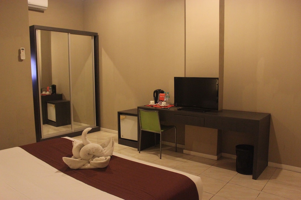 Sans Sunset Point Seminyak 38/69