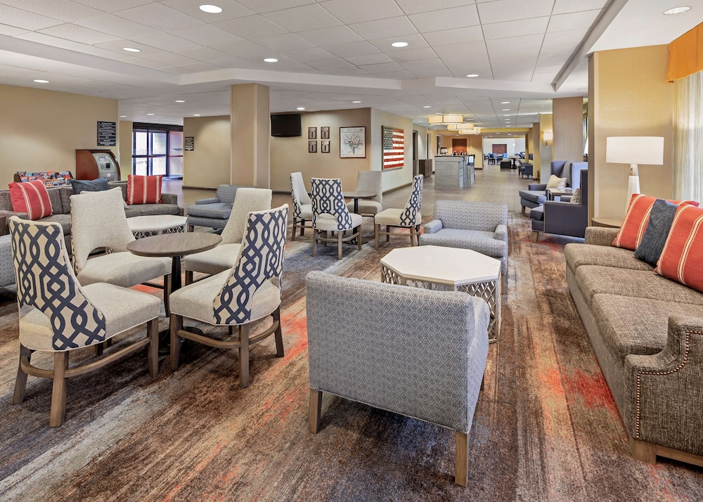 Hampton Inn & Suites Alexandria Old Town Area South 36/54