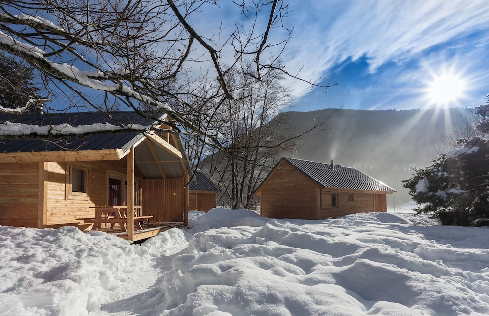 Huttopia Bourg Saint Maurice 22/48