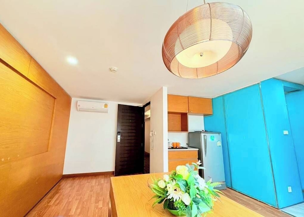 I Residence Hotel Silom 11/67