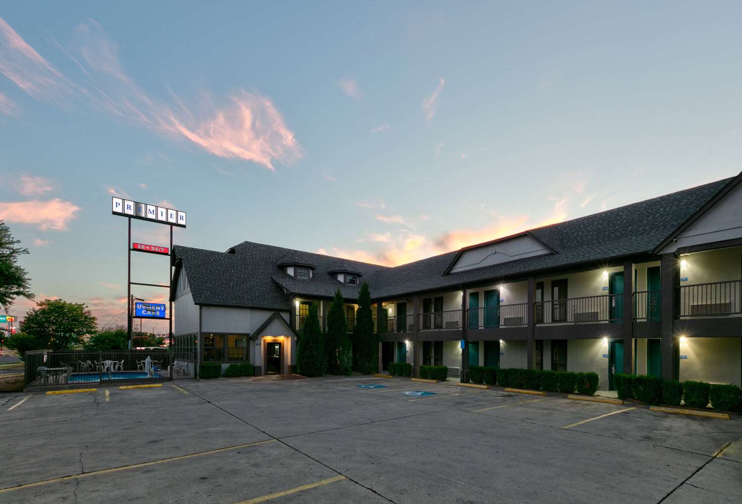 Howard Johnson by Wyndham San Marcos 33/43