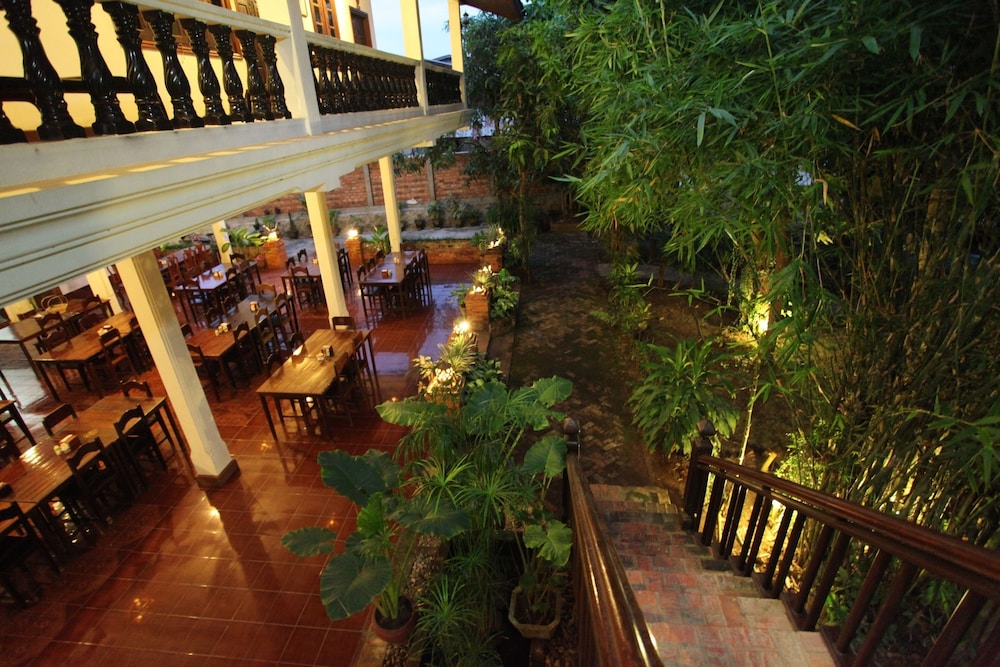 Vangsavath Hotel 71/81