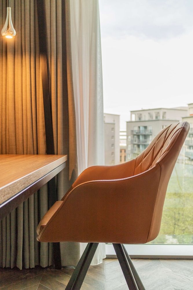 Radisson Blu Hotel, Frankfurt 56/67