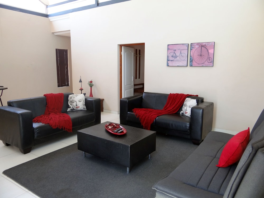 Eden Self Catering Chalets 25/50