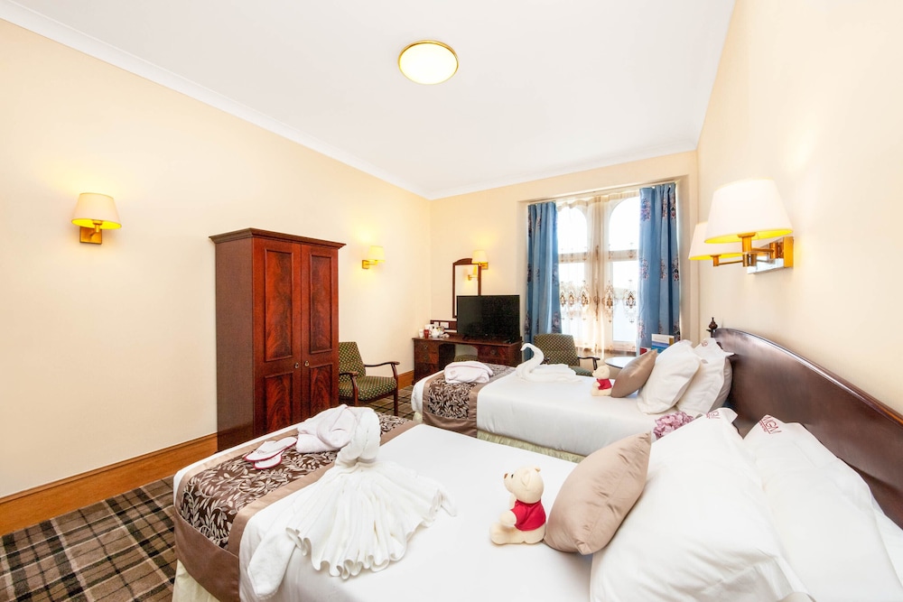 Muthu Alexandra Hotel 30/35