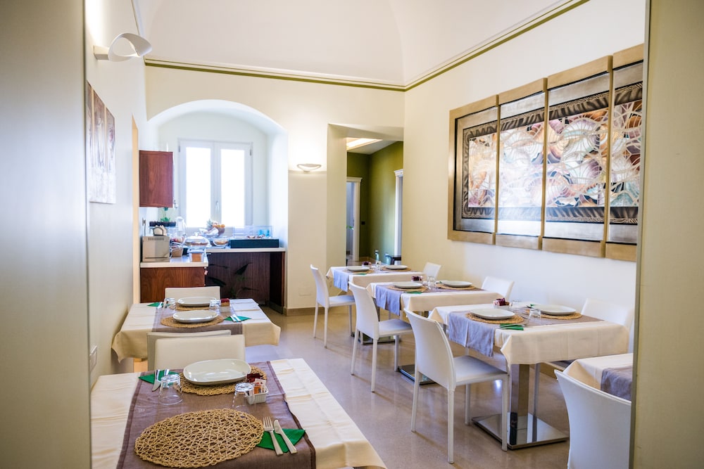Albergo del Sedile 53/67