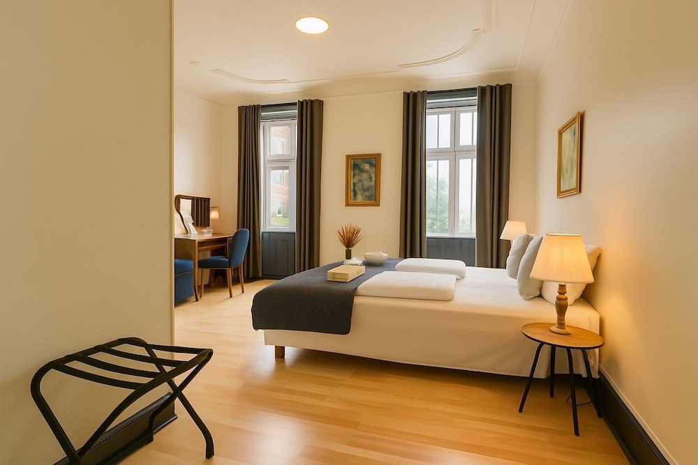 جناح جونيور، Hotel Amager 7/10