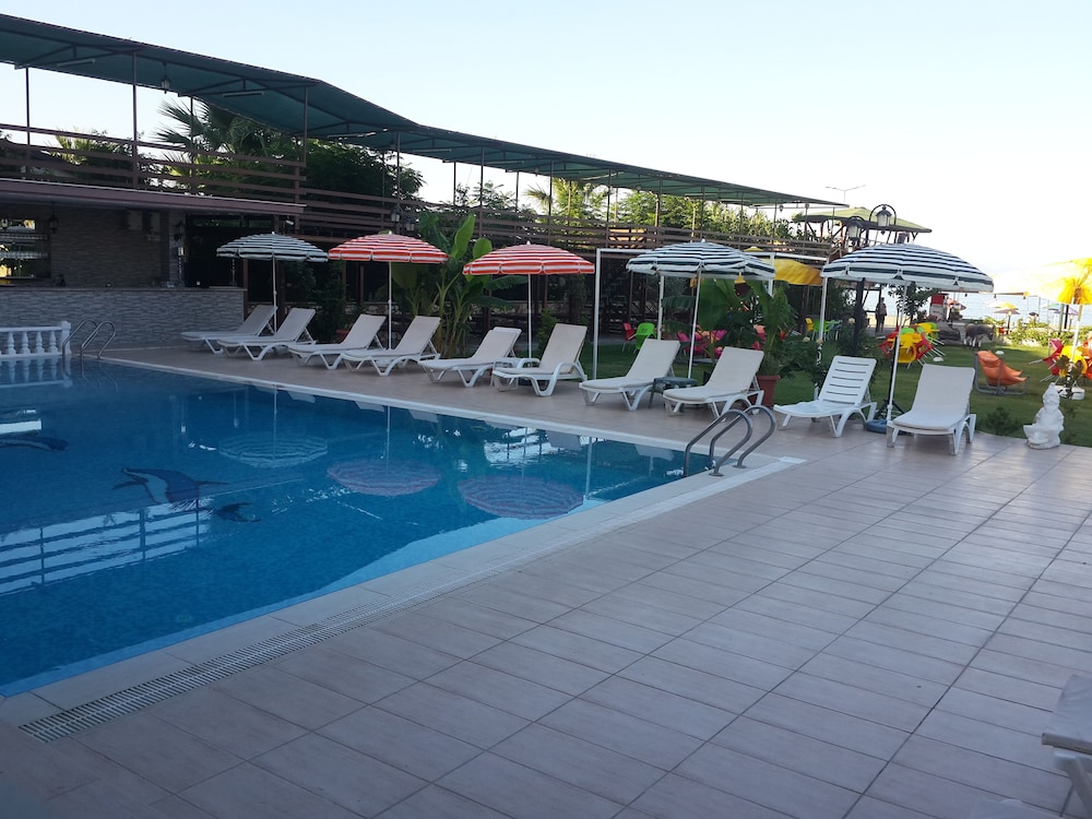 Adahan Otel Gumuldur 2/27