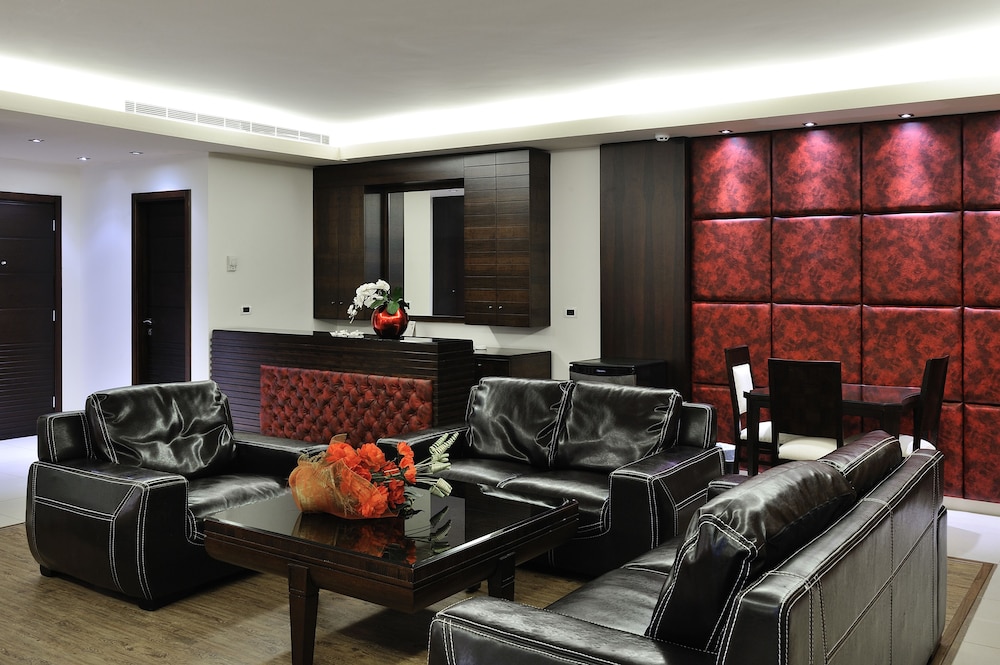 Hollywood Inn Hotel 45/67