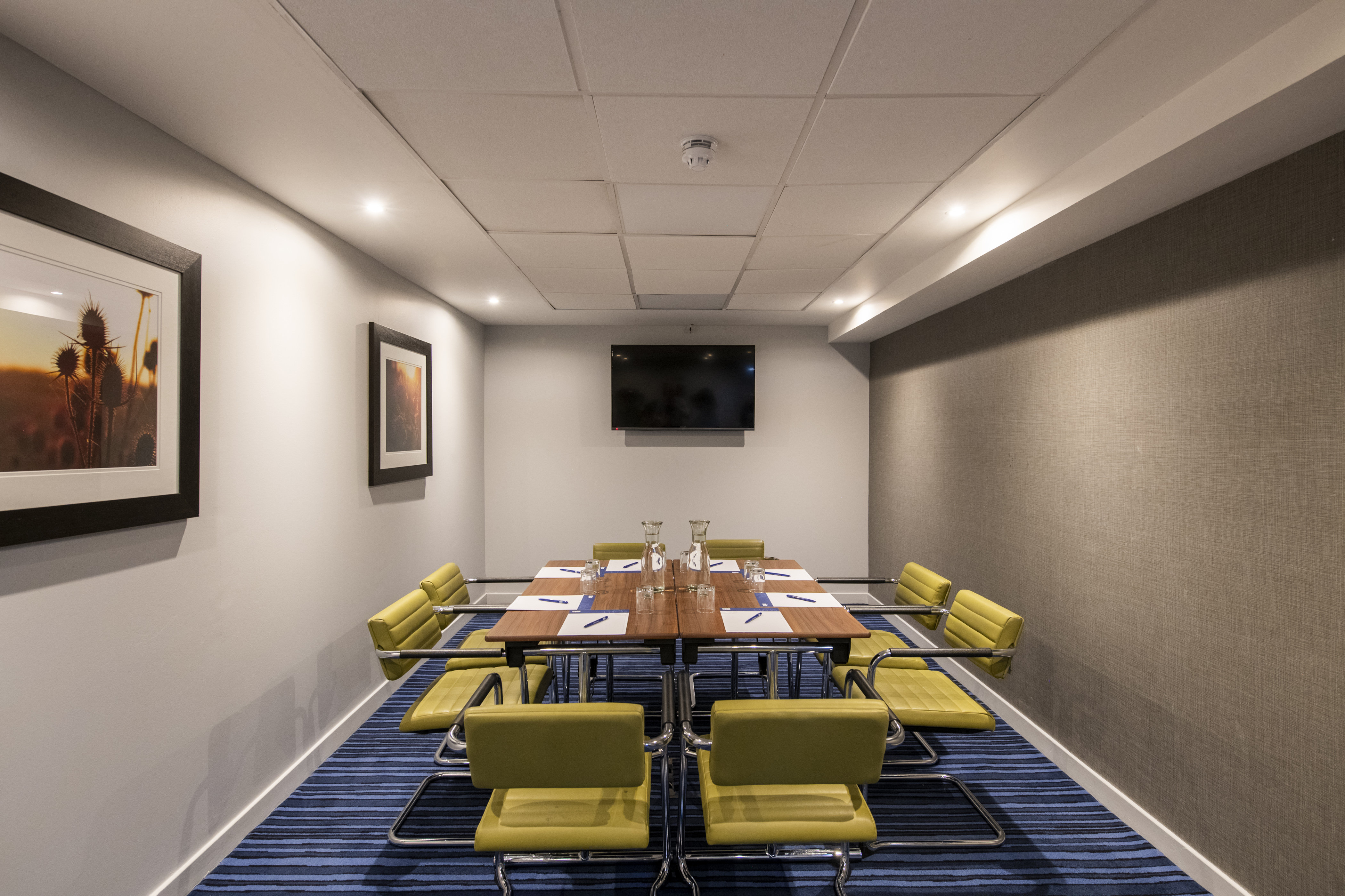 Holiday Inn Express Edinburgh Airport Ex Quality Edinburgh Airport 46/53