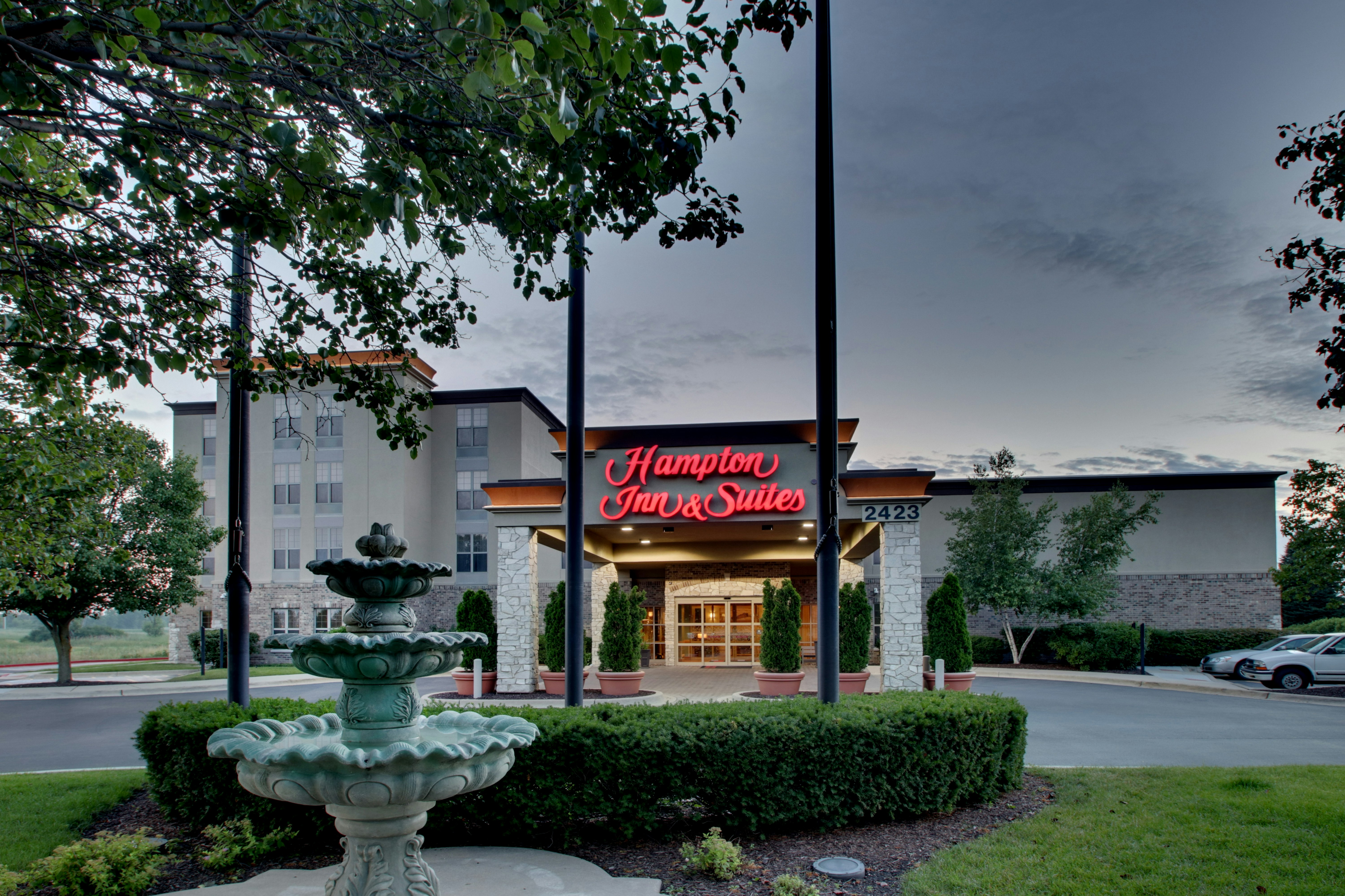 Hampton Inn And Suites Chicago Aurora 3/28