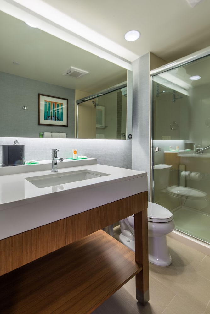 Hyatt Place Delano 37/55